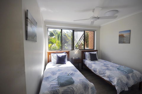 Crystal Waters On The Beach - Tourism Cairns 5