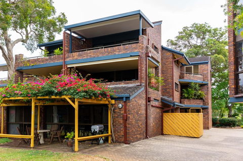 Spacious Family Unit With Incredible Views. - Tourism Cairns 2