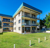 Great Views ground floor unit Clearview Apartments South Esplande Bongaree - Tourism Cairns