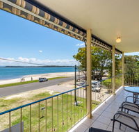 Water Views - Top Floor -Clearview Apartments South Esp Bongaree - Tourism Cairns