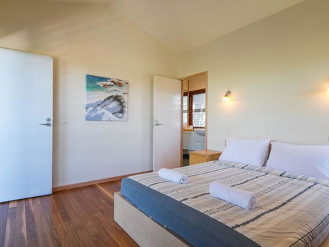 Laguna House - Tourism Cairns 7