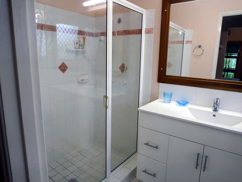 Gone Fishin - Tourism Cairns 15