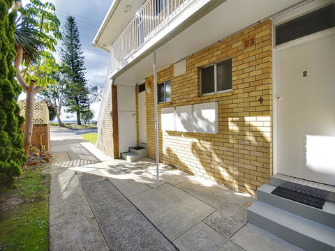 'Beachside' Shoal Bay, Unit 4 - Tourism Cairns 0