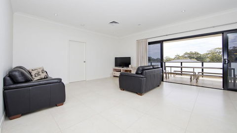 'Ocean To Beach' Luxury Hide Away - Tourism Cairns 3