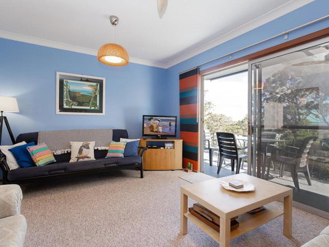 'Rutland', 1/13 Cromarty Road - Pet Friendly, Boat Parking, Water Views, Air Con - Tourism Cairns 3