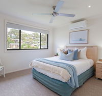 'Sandy Point Haven' 21a Sandy Point Rd - Stylish Haven with WIFI Air conditioning  Water views - Tourism Cairns