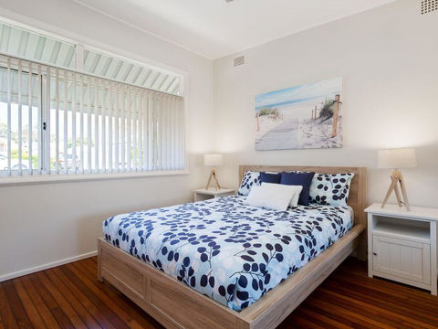 'Shoalz', 28 Rigney Street - Renovated Pet Friendly Cottage & Boat Parking - Tourism Cairns 1