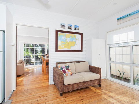 'The Croft' 11 Boulder Bay Rd - Cosy Beach House With Aircon & Only 270m To The Beach - Tourism Cairns 3