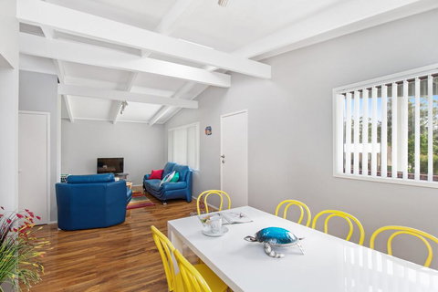 'White Sands', Mollymook - Tourism Cairns 2