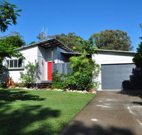 10 Double Island Drive - Modern family home centrally located swimming pool  outdoor area - Tourism Cairns