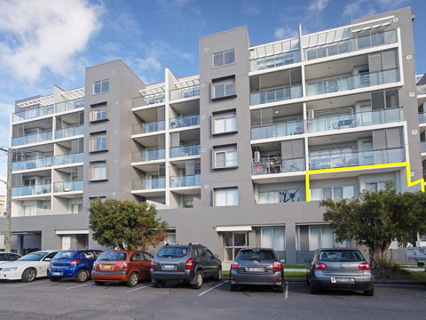 104 'The Shoal' 6-8 Bullecourt Street - Linen Included & Under 200m To Beach - Tourism Cairns 0