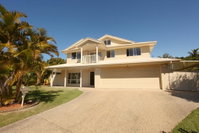 11 Dalmor Court Coolum Beach - Pet Friendly Linen Supplied 500 BOND