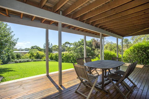 11 Riley St - Stylishly Modern - Tourism Cairns 3