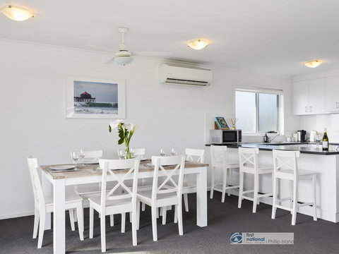 13 Seacombe Grove Ventnor - Tourism Cairns 2