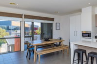 13 Shore Place