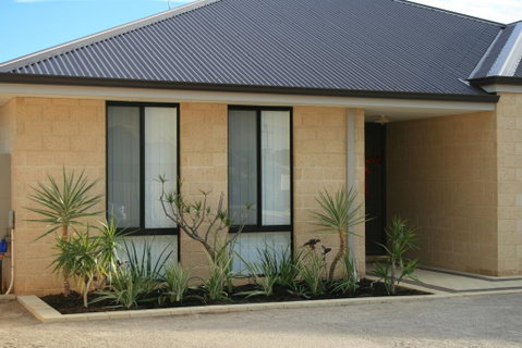 14Rosapark House - Tourism Cairns 1