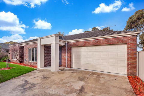 165 On Bogong - Tourism Cairns 0