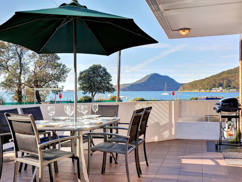 2 'Fleetwood', 63 Shoal Bay Road - Spectacular Views - Tourism Cairns 3
