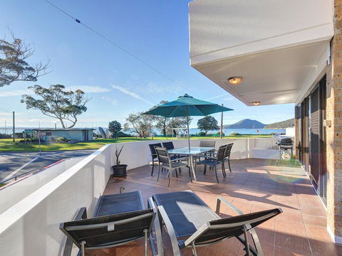 2 'Fleetwood', 63 Shoal Bay Road - Spectacular Views - Tourism Cairns 0