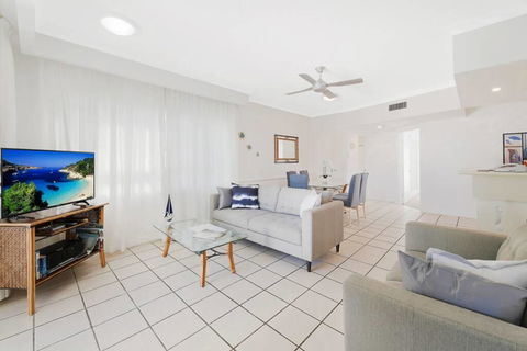 2 Bedroom Alex Unit - Ocean, Pool And Park Views - Tourism Cairns 2