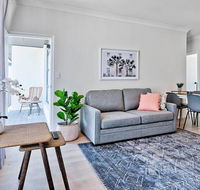 2 Bedroom Apt with Balcony  Air Con in Plympton - Tourism Cairns