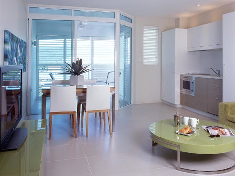201 Lake Street - Tourism Cairns 3