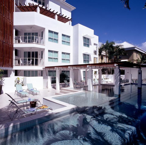 201 Lake Street - Tourism Cairns 1