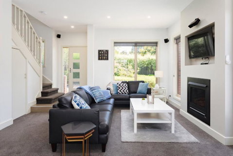 Boutique Stays - Mentone Abode - Tourism Cairns 0