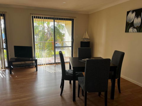 Cowell Townhouse Apartments - Tourism Cairns 3