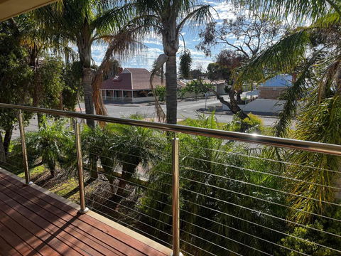 Cowell Townhouse Apartments - Tourism Cairns 4
