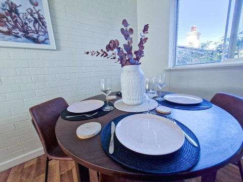 Crawley Cosy Urban Retreat Close To CBD UWA Free Park Netflix - Tourism Cairns 3