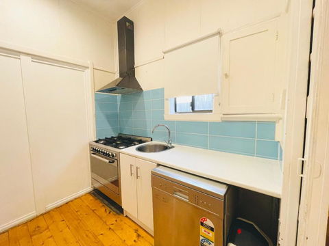 D114 Victorian Central Stay - Tourism Cairns 4