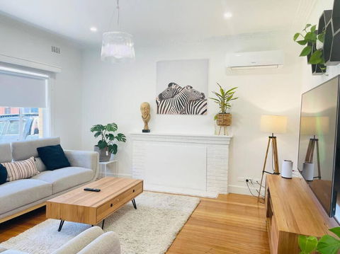 D133 St Alban Station Stay - Tourism Cairns 0