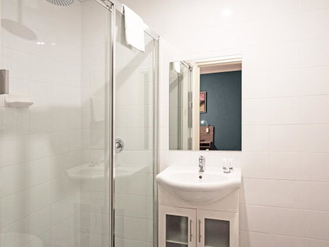 28 Hotel - Tourism Cairns 2