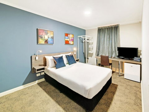 28 Hotel - Tourism Cairns 3