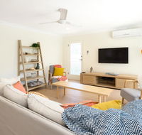 3 Bedroom Apartment Minutes from Main Beach - Tourism Cairns