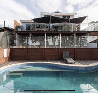 5 bedroom with POOL and Studio Vues Relaxantes - Tourism Cairns