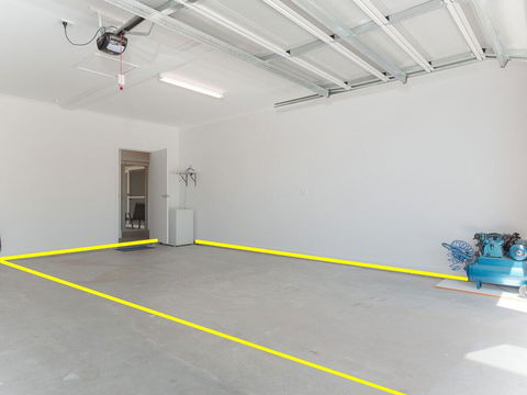 5 Bent Street - Huge House With Foxtel & Aircon - Tourism Cairns 1