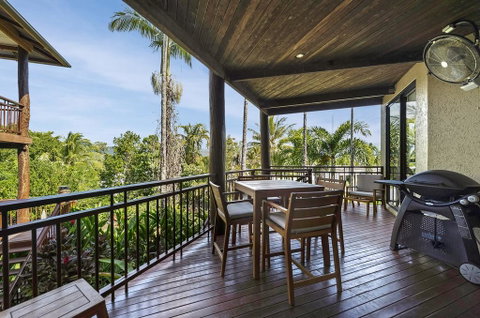 6 The Point Apartments - Tourism Cairns 0
