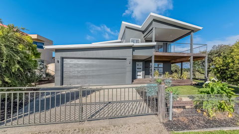 7 Graydens Road, Ventnor With Spectacular Views - Tourism Cairns 0