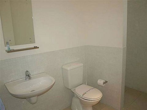 8 ON COAST (4 Night Min) - Tourism Cairns 3