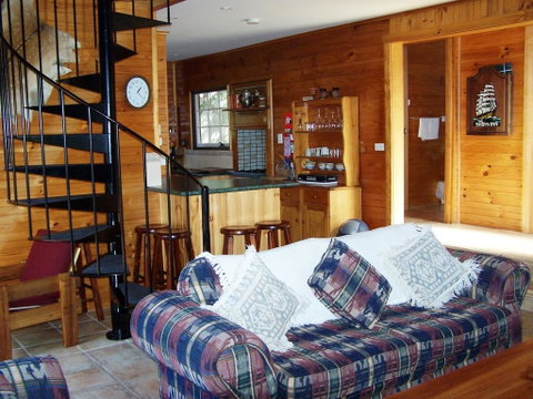 81 On Freycinet - Tourism Cairns 3