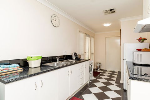 94Best Apartments - Tourism Cairns 2
