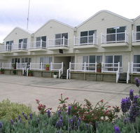 A Great Ocean View Motel - Tourism Cairns