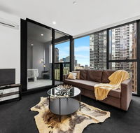 A Modern Apt 5-min Walk to Queen Victoria Market - Tourism Cairns