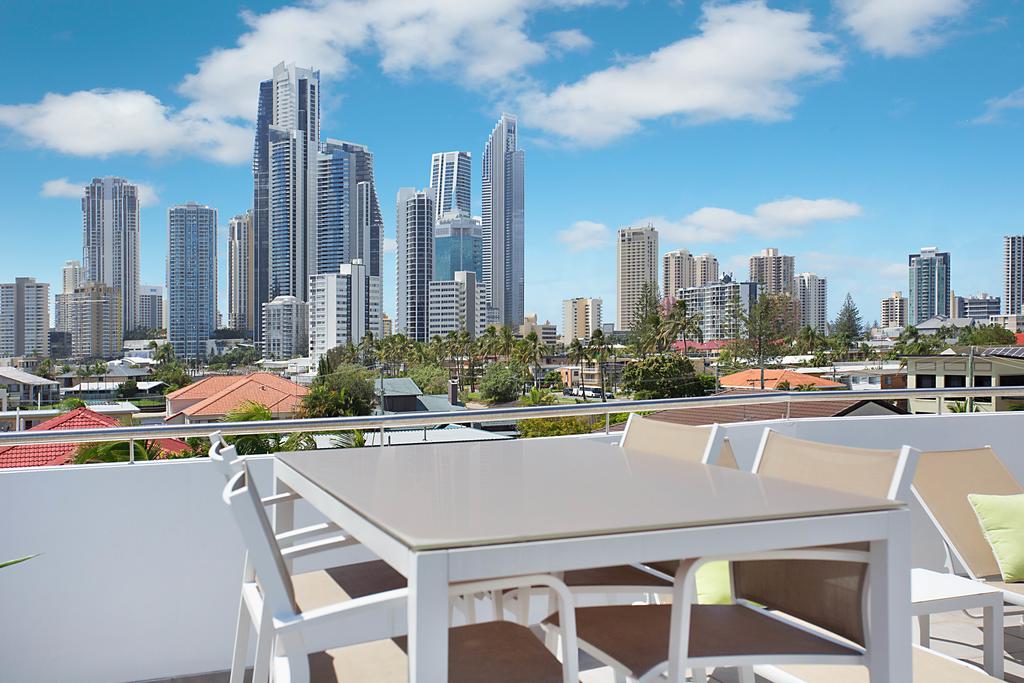 Surfers Paradise QLD Tourism Cairns