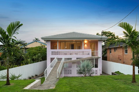 A PERFECT STAY - Sunset Beach - Surfside - Tourism Cairns 1