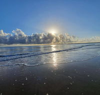 ABSOLUTE BEACH FRONT MACKAY - Comfort Resort Blue Pacific - Tourism Cairns