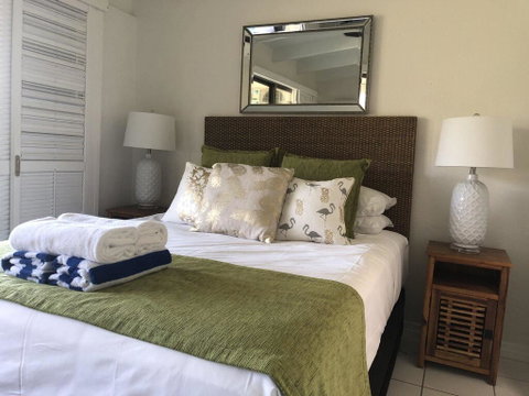 Absolute Beachfront - Tourism Cairns 2