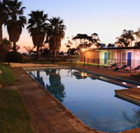 Absolute Lakes Entrance Motel - Tourism Cairns